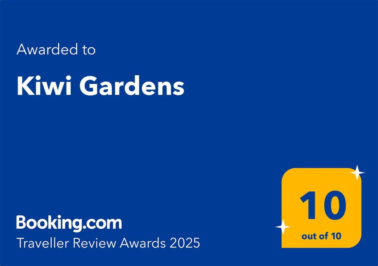 比亚拉Kiwi Gardens公寓 外观 照片
